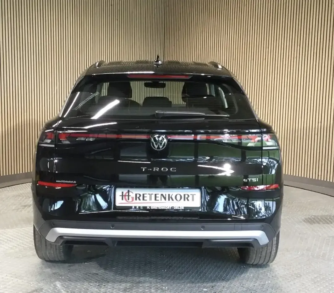 Volkswagen T-Roc - Thumbnail 9