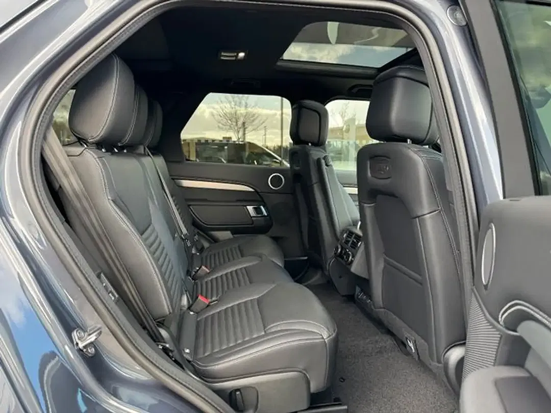 Land Rover Discovery - Thumbnail 5