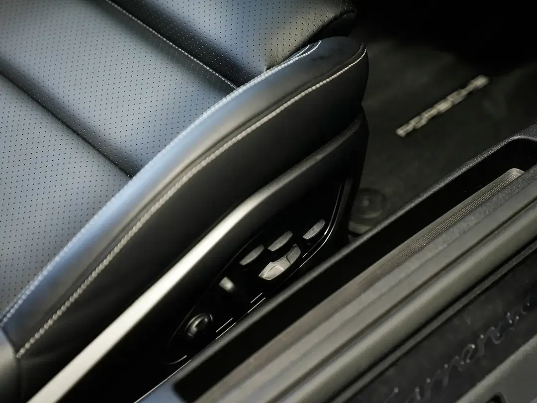 Porsche 911 - Thumbnail 12