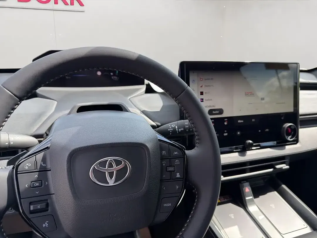 Toyota bZ4X - Thumbnail 11