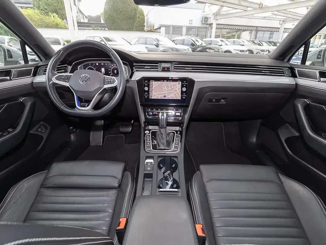 Volkswagen Passat Variant - Thumbnail 10
