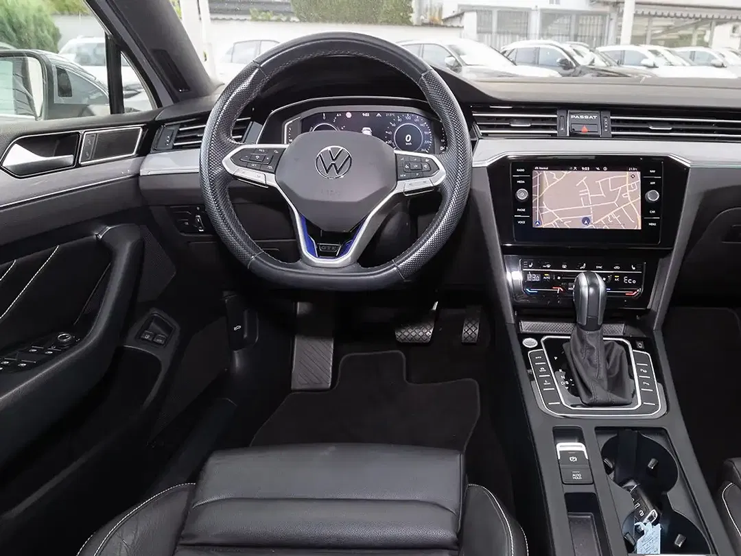 Volkswagen Passat Variant - Thumbnail 7
