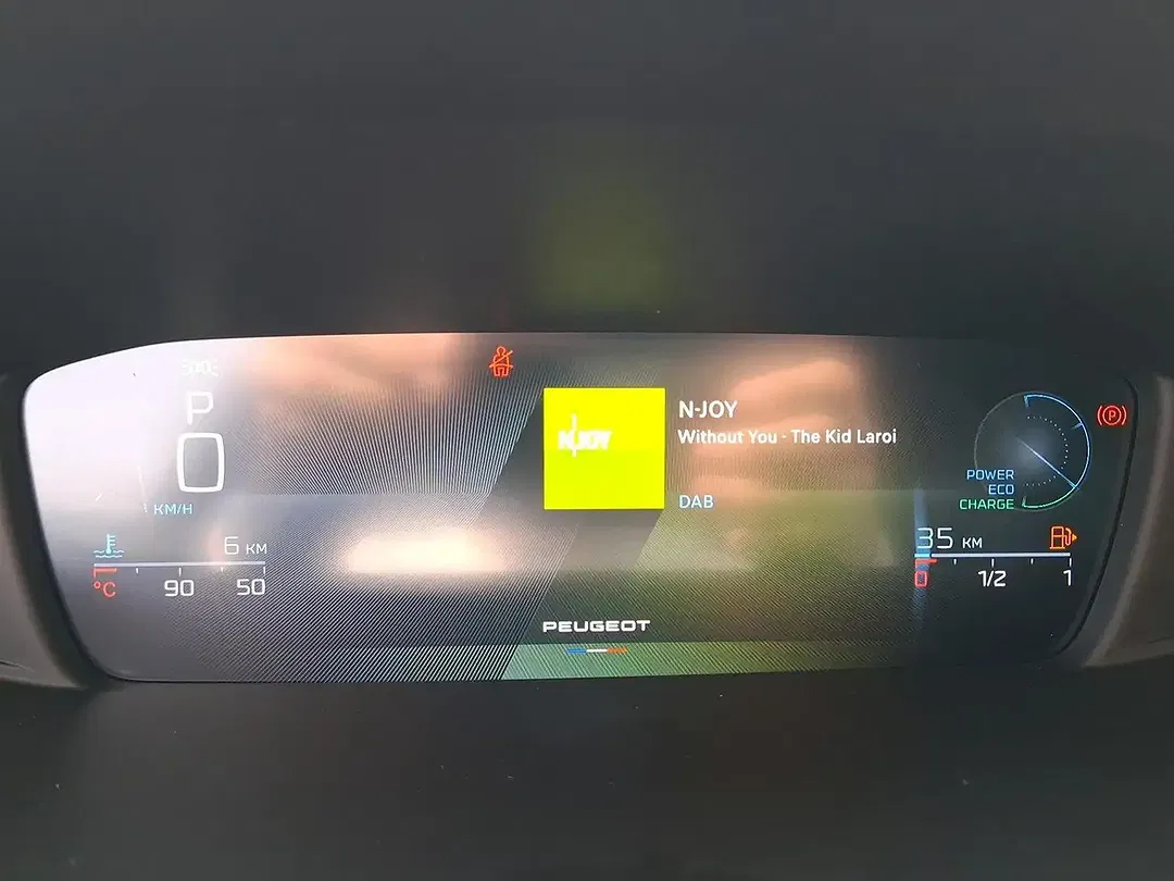 Peugeot 408 - Thumbnail 10