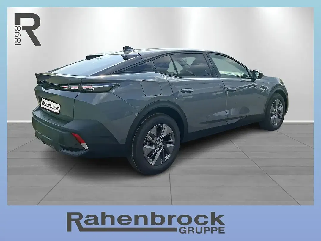 Peugeot 408 - Thumbnail 4