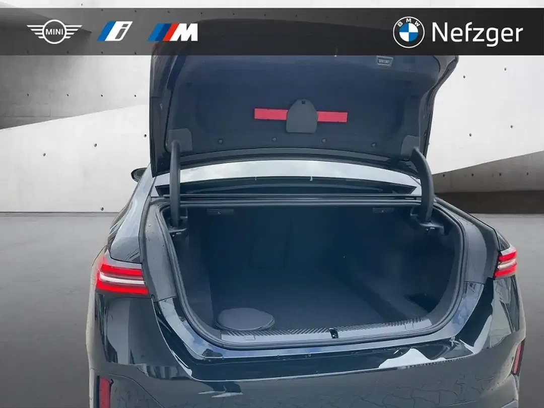 BMW 520 - Thumbnail 6