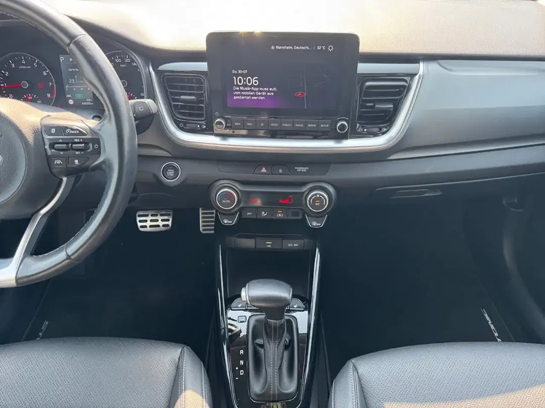 Kia Stonic - Thumbnail 11