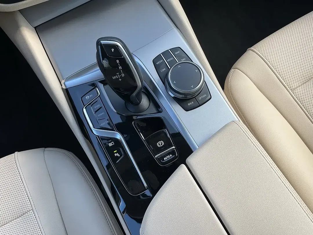 BMW 530 - Thumbnail 11