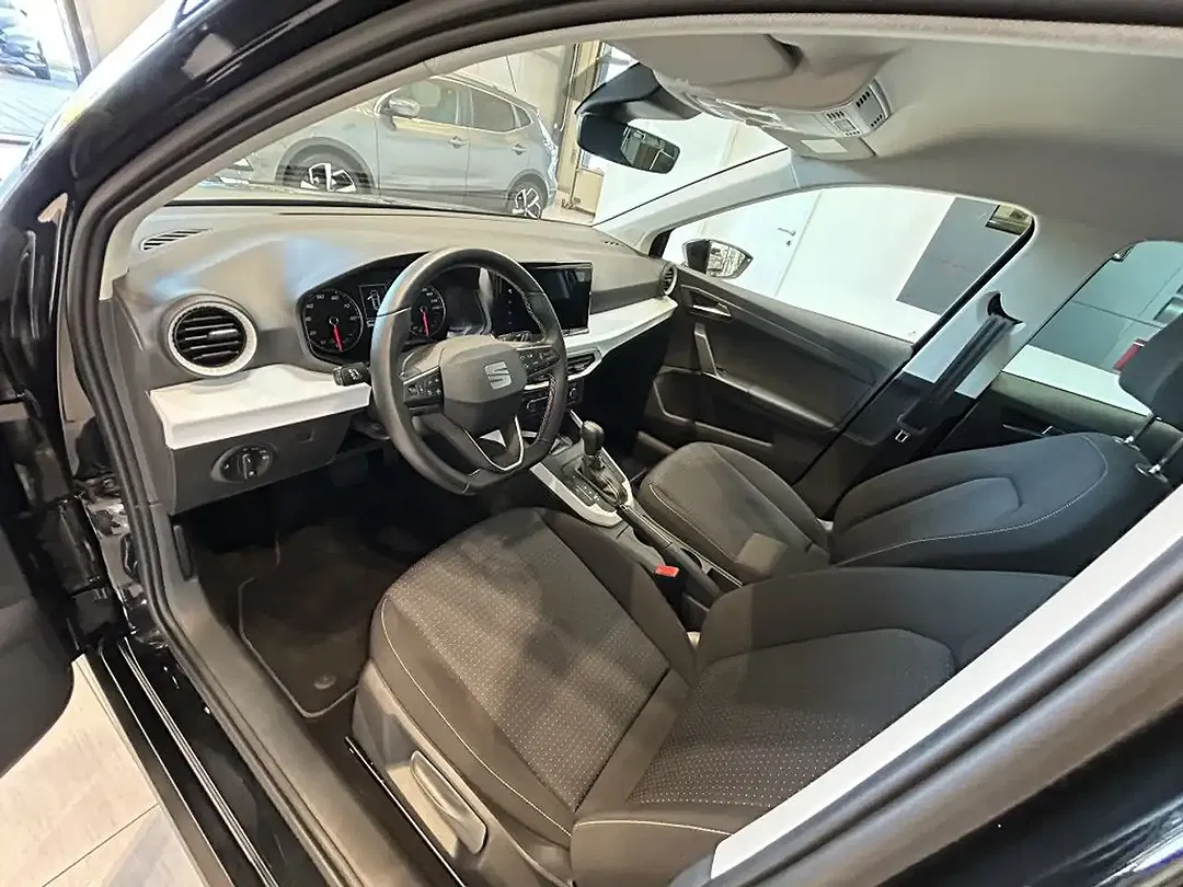 SEAT Arona - Thumbnail 10