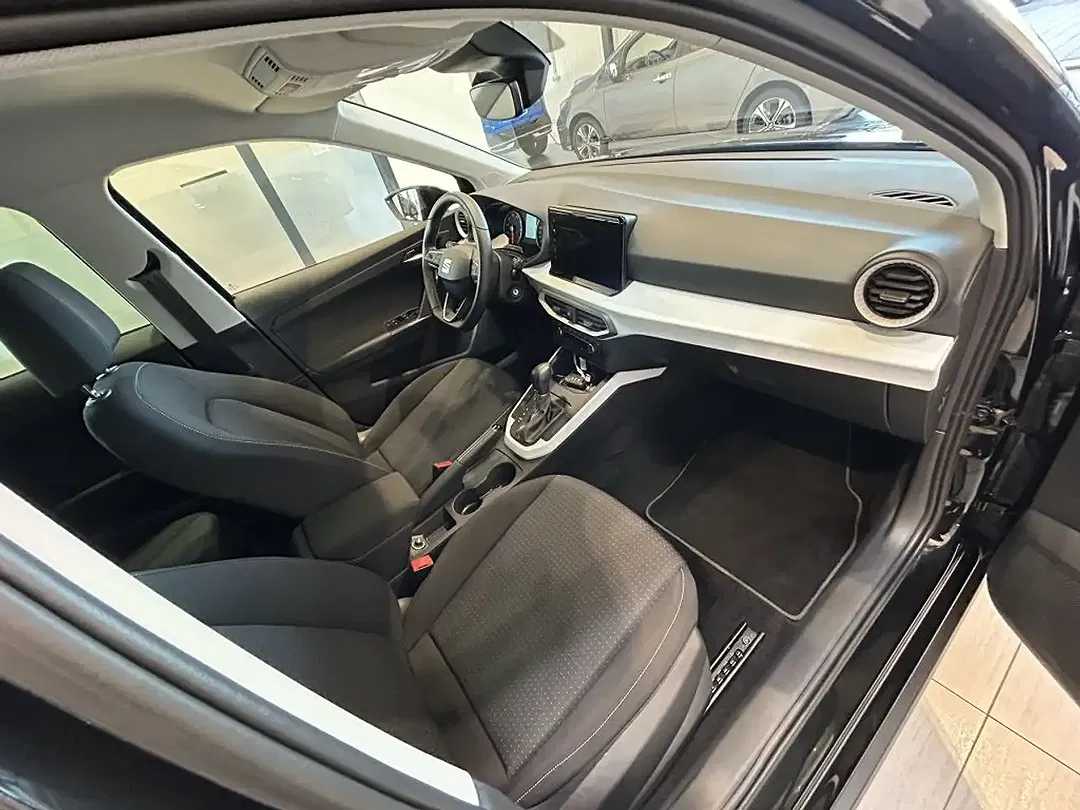 SEAT Arona - Thumbnail 12