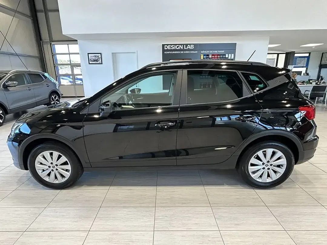 SEAT Arona - Thumbnail 8