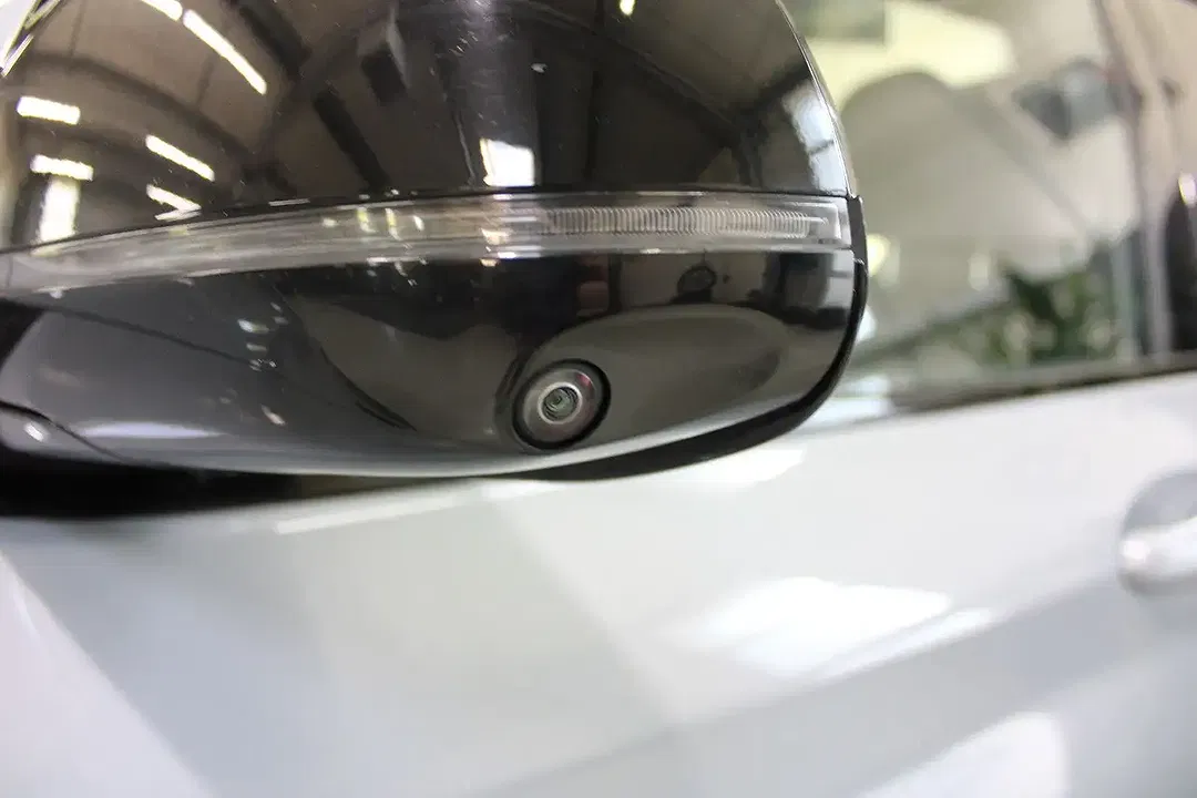 BMW X3 M - Thumbnail 13