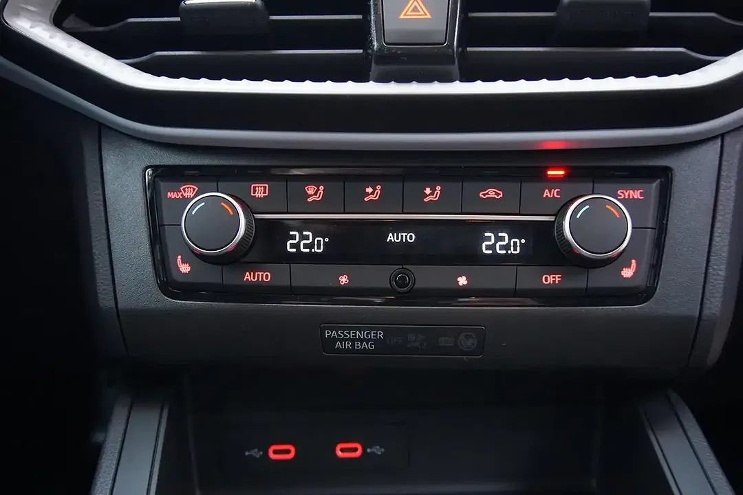 SEAT Arona - Thumbnail 13