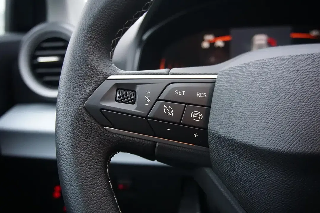 SEAT Arona - Thumbnail 14