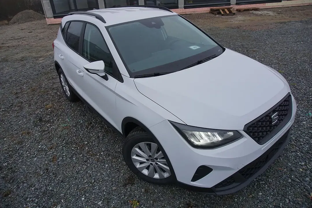 SEAT Arona - Thumbnail 8