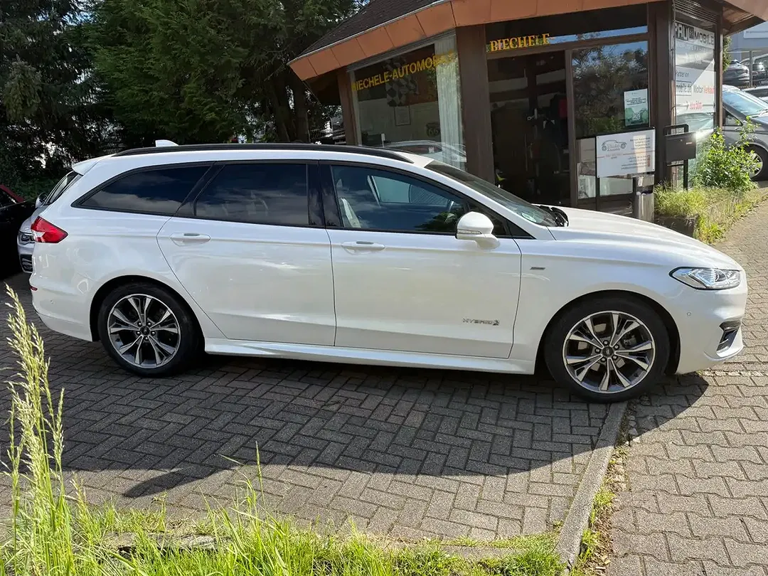 Ford Mondeo - Thumbnail 13