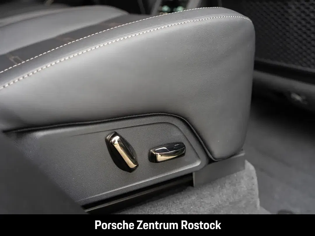 Porsche Cayenne - Thumbnail 13