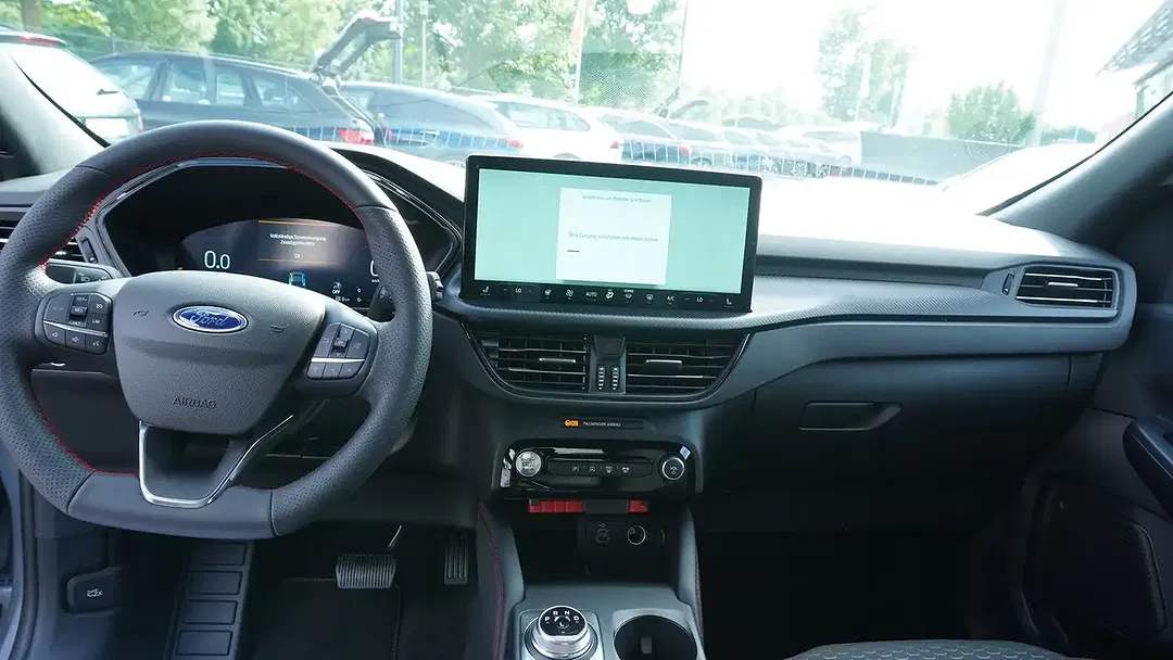 Ford Kuga - Thumbnail 13