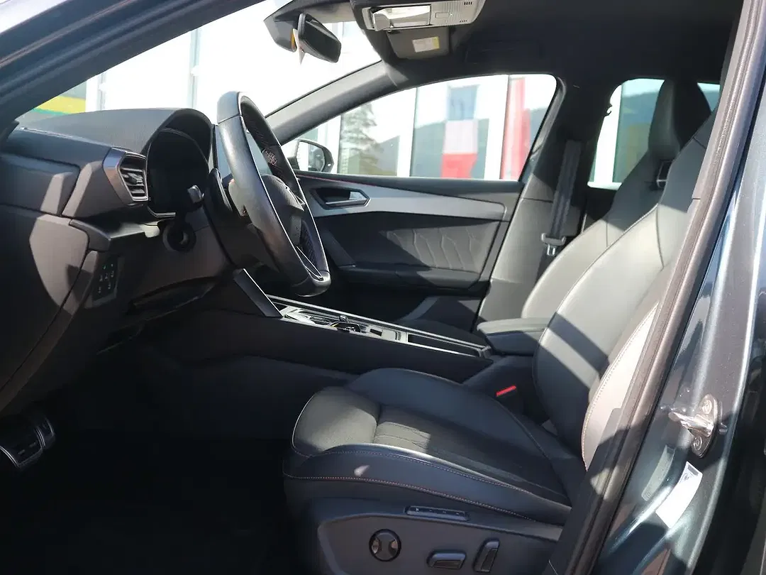 CUPRA Leon - Thumbnail 8