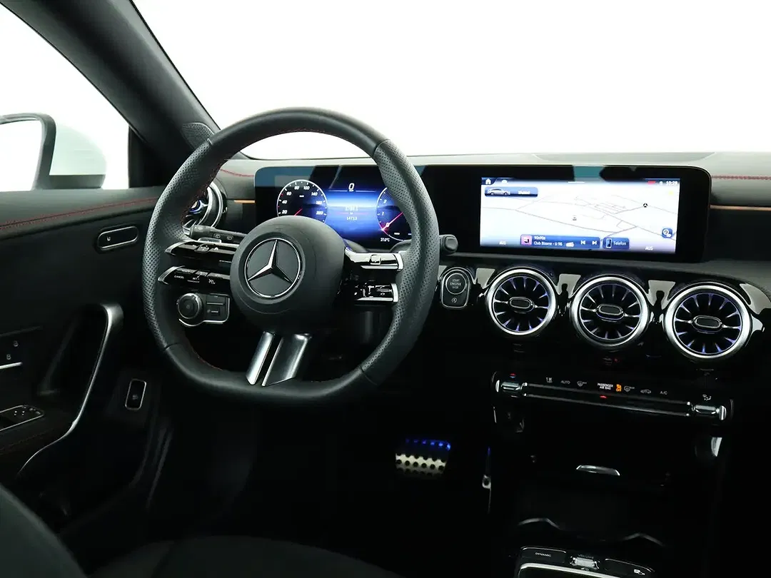 Mercedes-Benz CLA 180 - Thumbnail 10