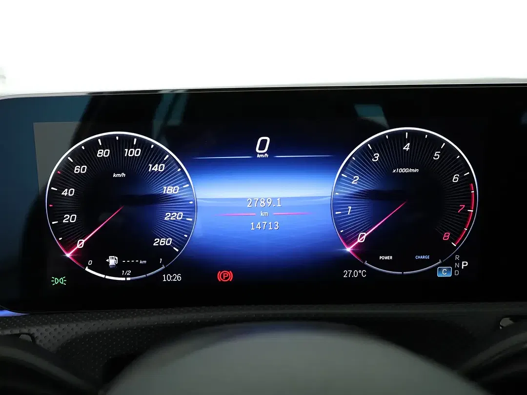 Mercedes-Benz CLA 180 - Thumbnail 12