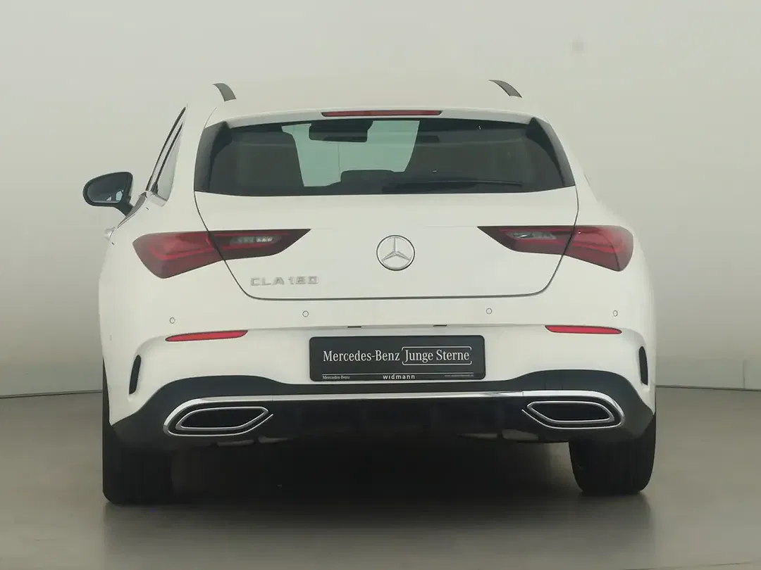 Mercedes-Benz CLA 180 - Thumbnail 4
