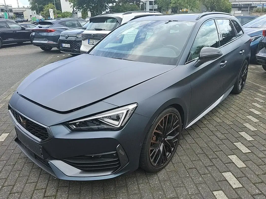 CUPRA Leon - Thumbnail 1