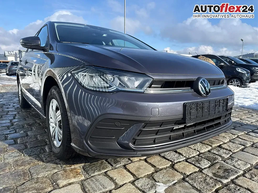 Volkswagen Polo - Thumbnail 2
