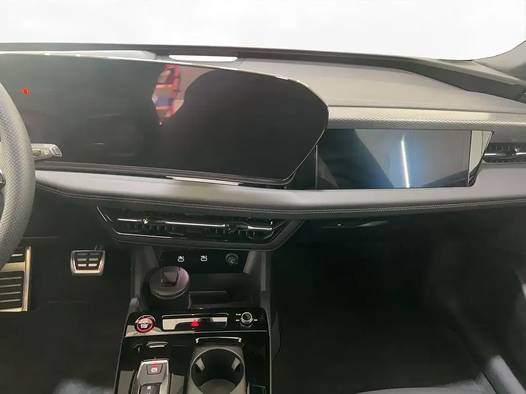 Audi S6 e-tron - Thumbnail 13