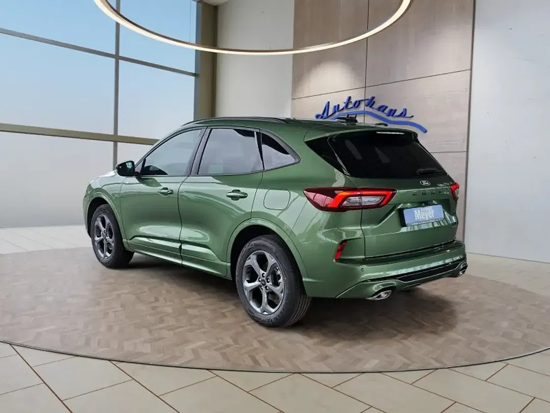 Ford Kuga - Thumbnail 3