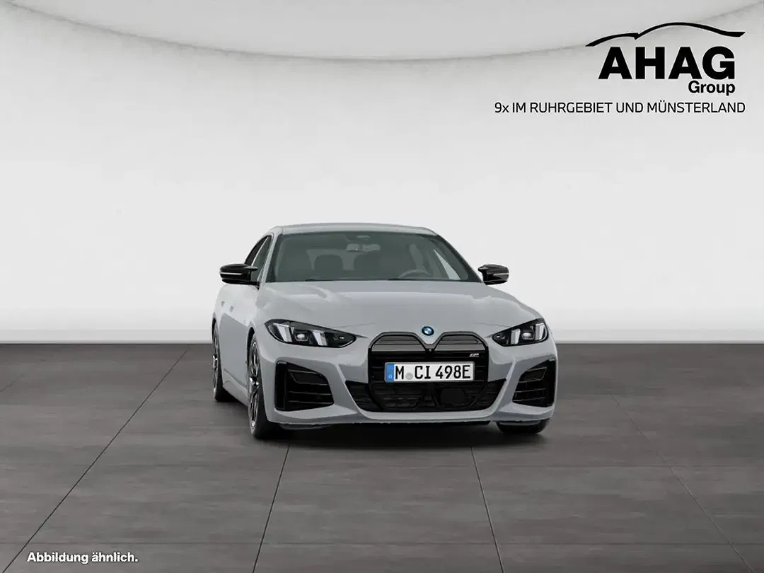 BMW i4 - Thumbnail 10