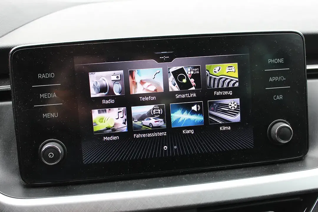 Skoda Scala - Thumbnail 8
