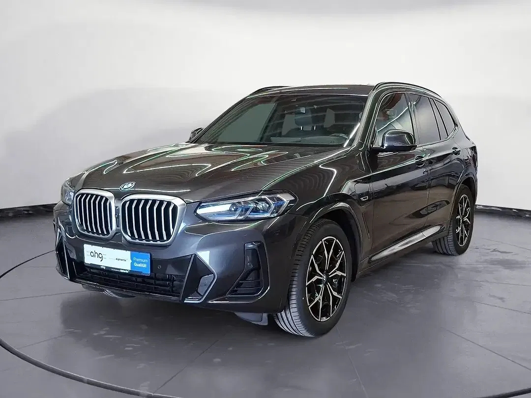 BMW X3 - Thumbnail 1