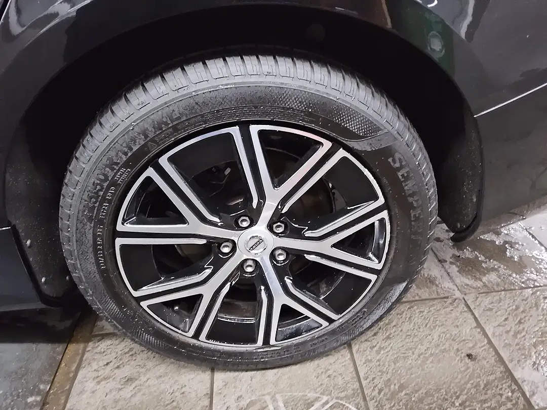 Volvo V60 - Thumbnail 11