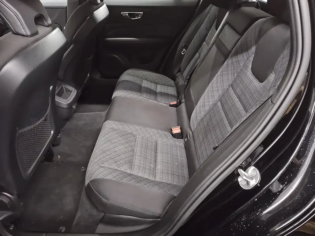 Volvo V60 - Thumbnail 13
