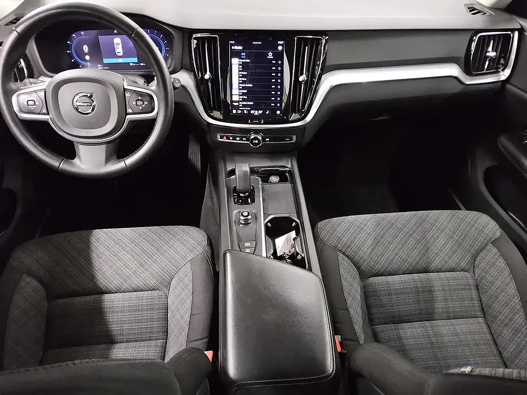Volvo V60 - Thumbnail 5