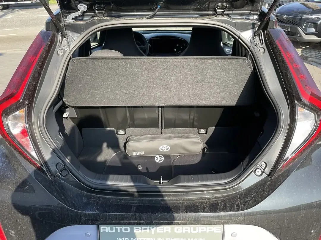 Toyota Aygo X - Thumbnail 5