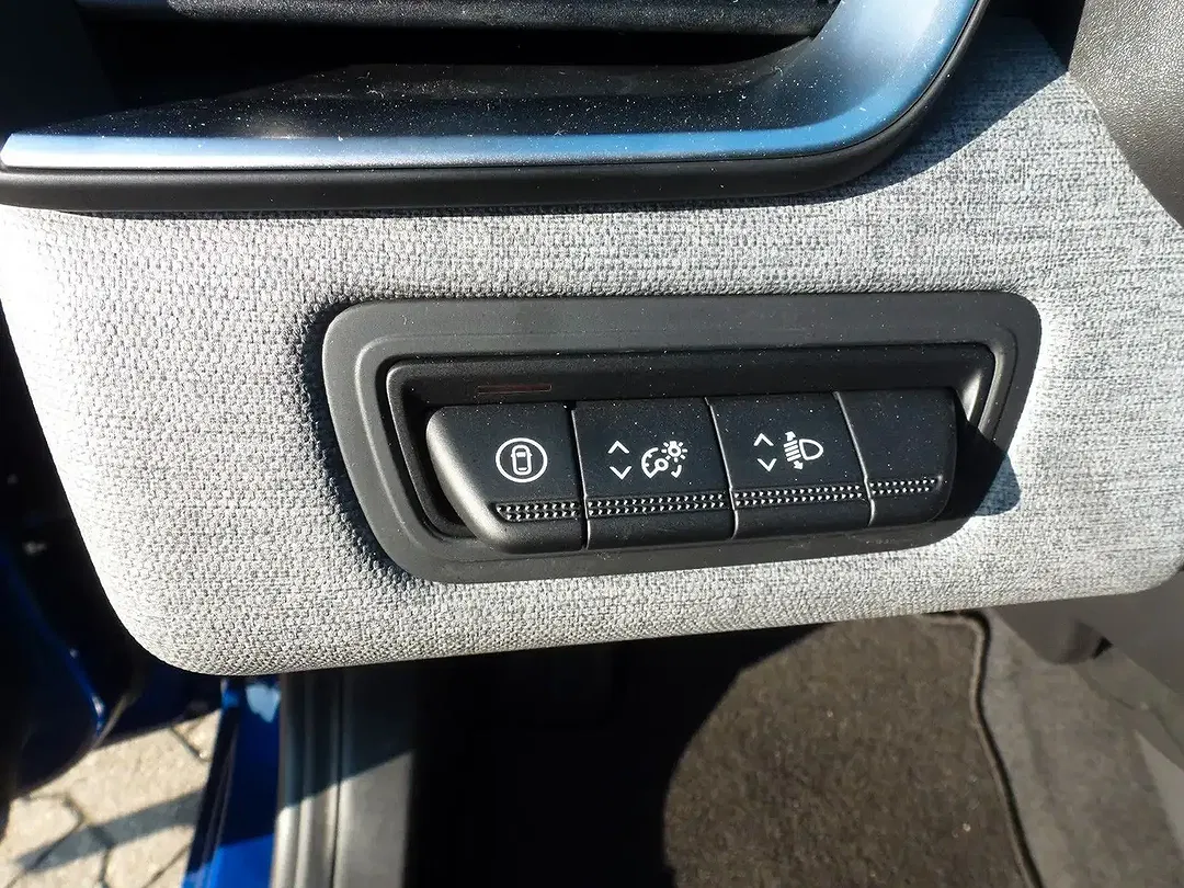 Renault Clio - Thumbnail 10