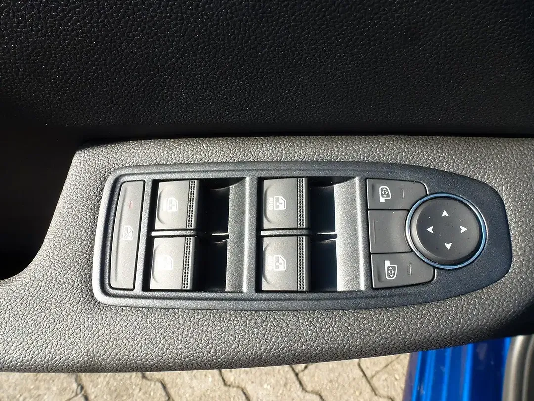 Renault Clio - Thumbnail 9