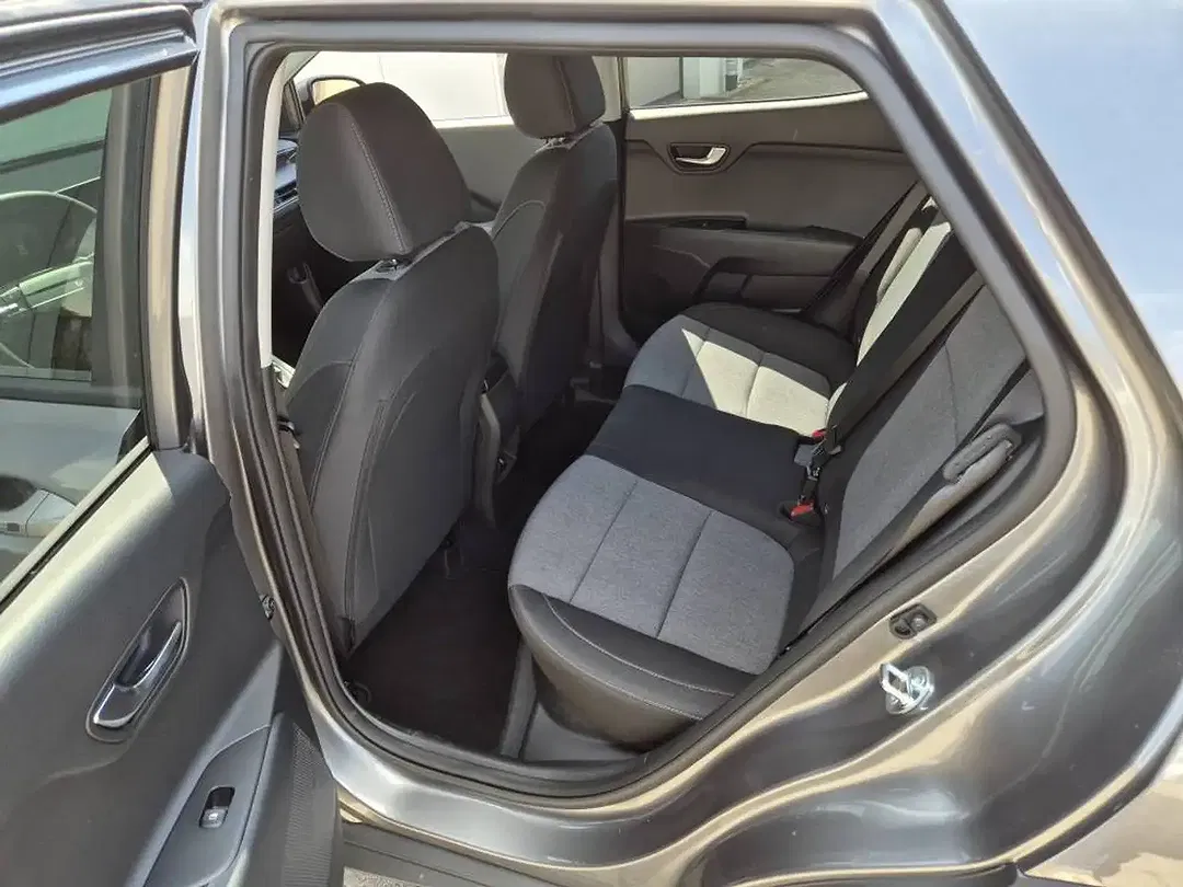 Kia Stonic - Thumbnail 10