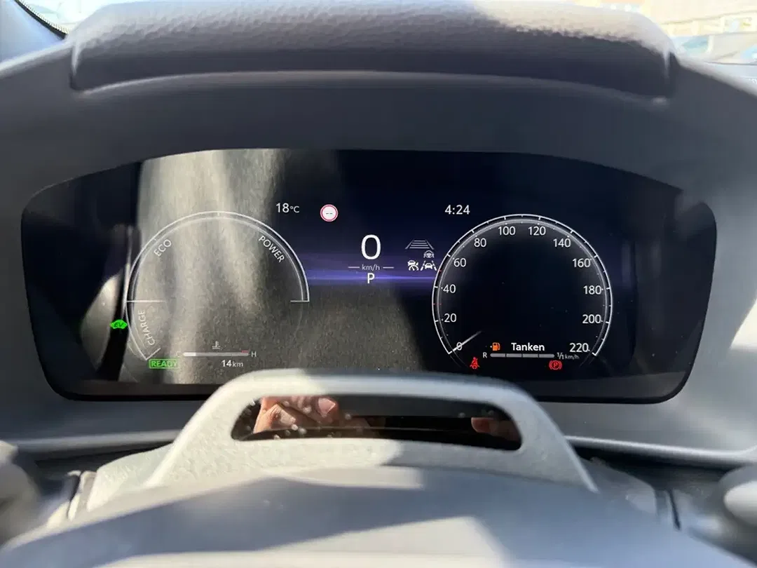 Toyota C-HR - Thumbnail 4