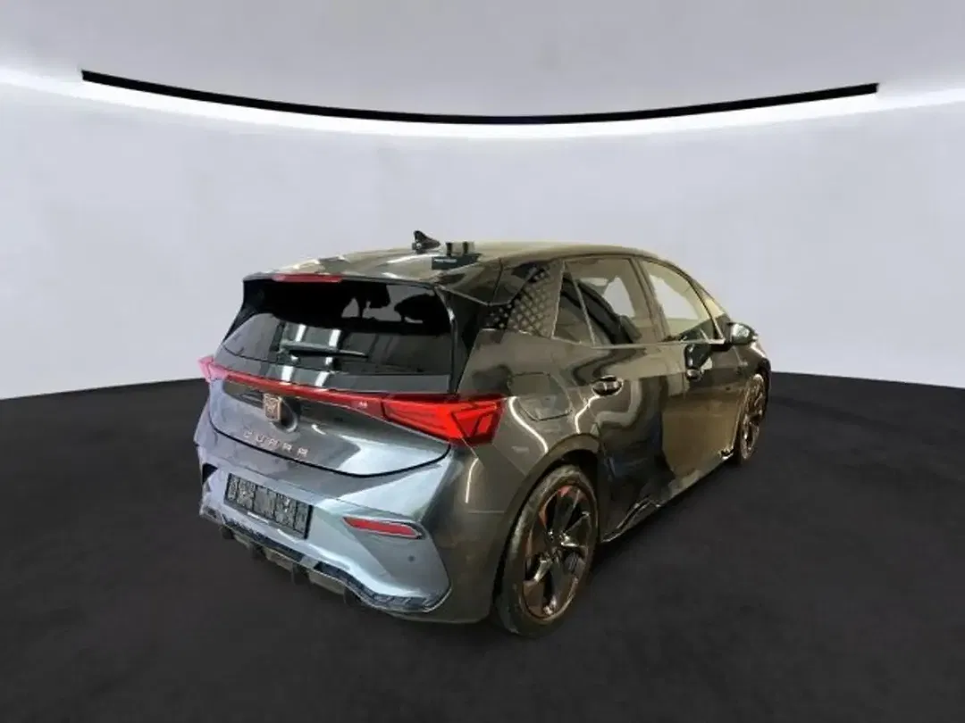 CUPRA Born - Thumbnail 4