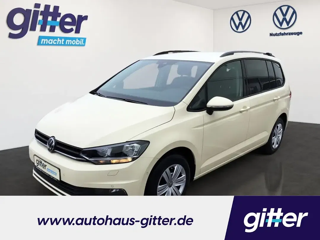 Volkswagen Touran - Thumbnail 2