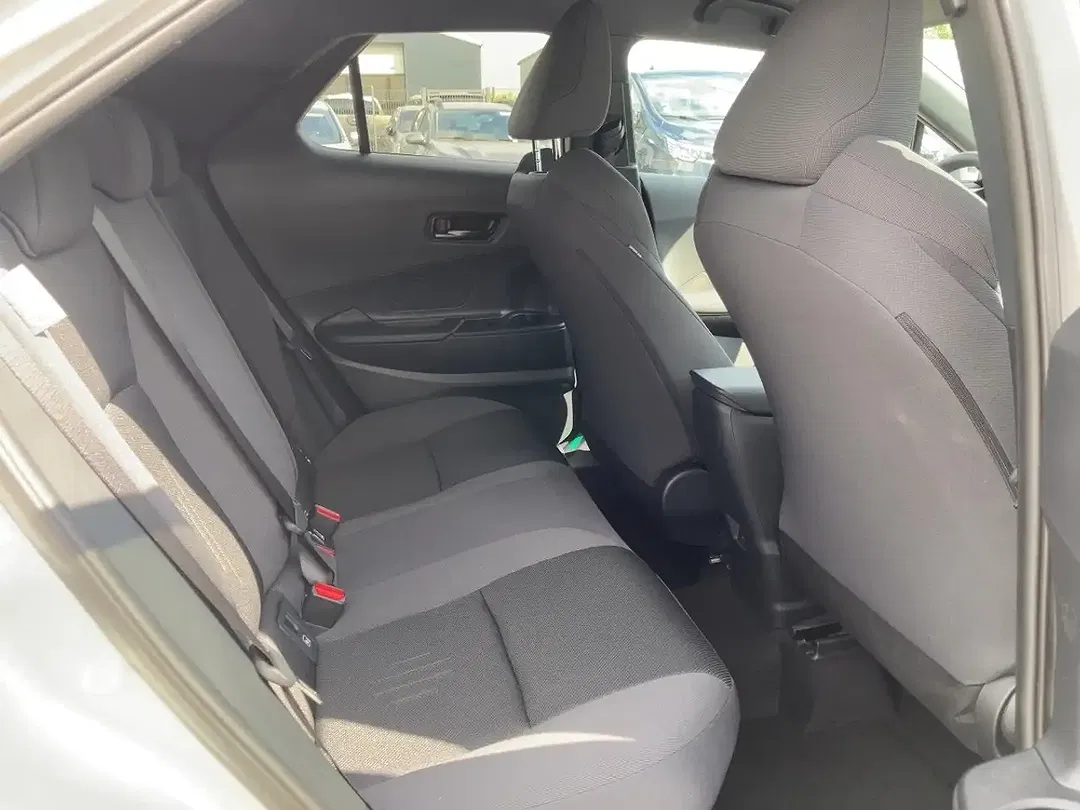Toyota C-HR - Thumbnail 12
