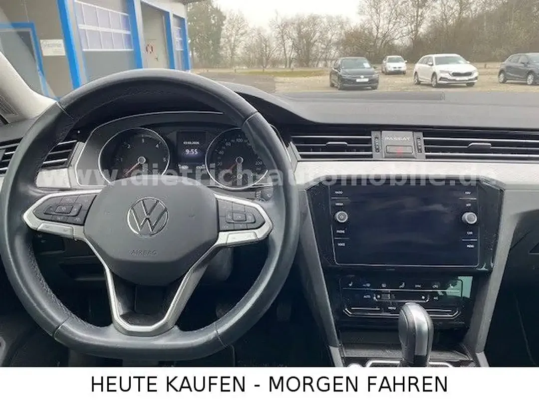 Volkswagen Passat Variant - Thumbnail 11