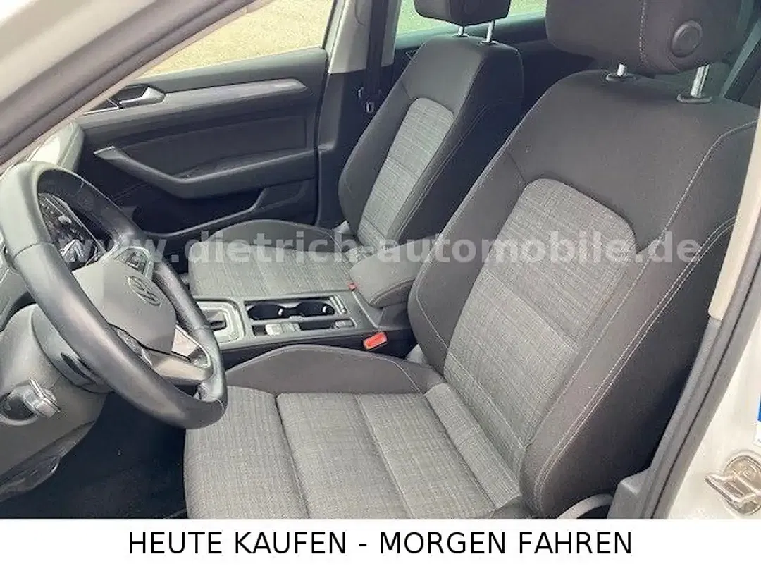 Volkswagen Passat Variant - Thumbnail 13