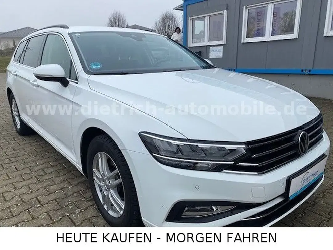 Volkswagen Passat Variant - Thumbnail 3