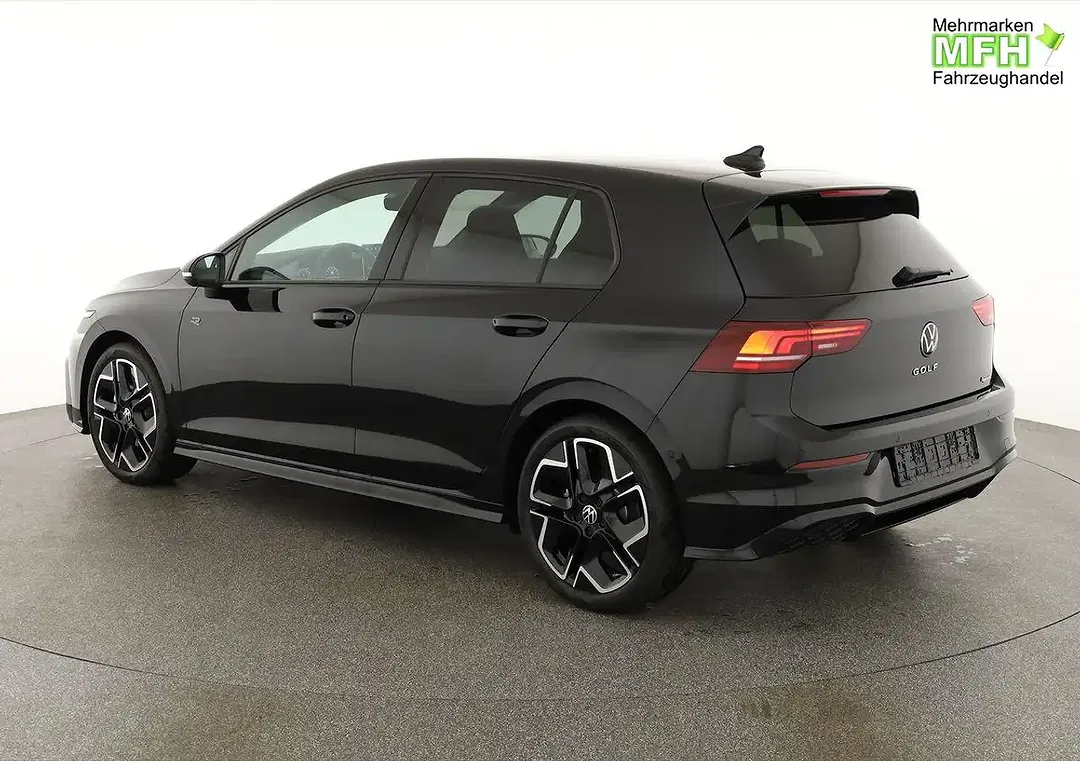 Volkswagen Golf - Thumbnail 3