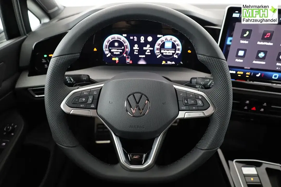 Volkswagen Golf - Thumbnail 5