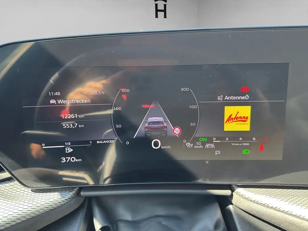 Audi SQ5 - Thumbnail 12
