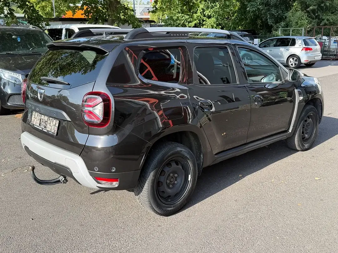 Dacia Duster - Thumbnail 5